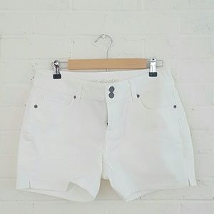 VS Hipster white denim shorts